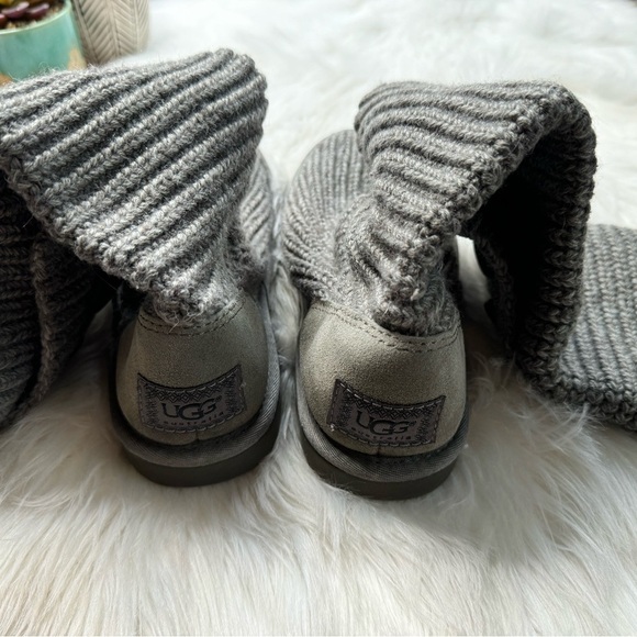 Ugg Classic Cardy Boots Gray - Picture 7 of 7